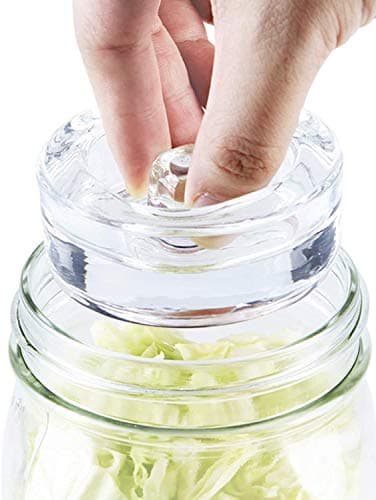 Glass fermentation weight with a lifting knob
