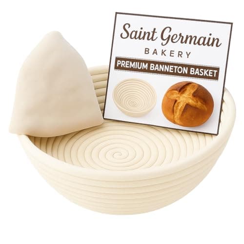9-inch round rattan banneton with linen liner